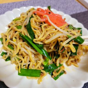 ヴェルの作ってみた!投稿(【ひき肉ともやしのソース焼きそば】簡単おうち焼きそば！)