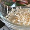 ぽりぽり食感♡【切り干し大根と夏野菜の麹レモンサラダ】の下準備