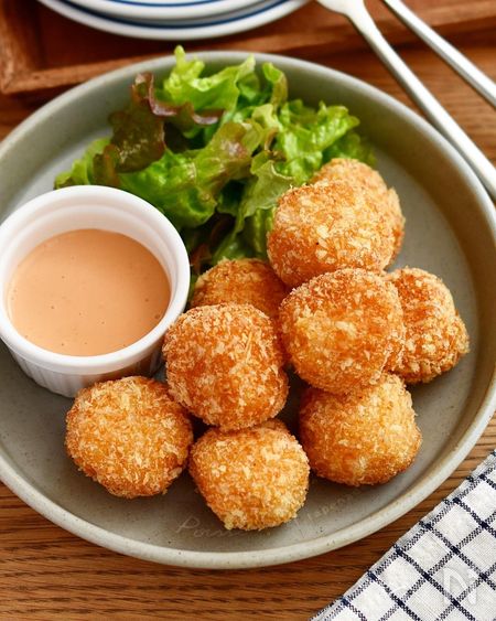 ＼衣付けはパン粉だけ／はんぺん海老カツ