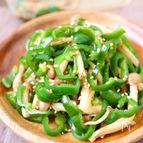 レンジで5分！【きのことピーマンのオイスターソース和え】