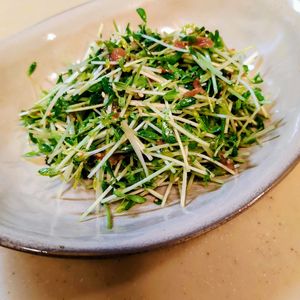 1291259の作ってみた!投稿(1分で完成！一袋ペロリ♡『豆苗の梅ナムル』簡単和えるだけ♪)