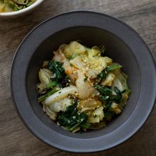 キャベツとほうれん草のわかめ味噌和え(蒸して和えるだけ)