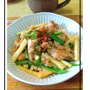 チョロリスの作ってみた!投稿(【王道の青椒肉絲】旬のたけのこで！食材３つ♪)