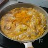 【レンジで時短＆やわらか】ダブル出汁の極旨とろとろ親子丼♪の工程4