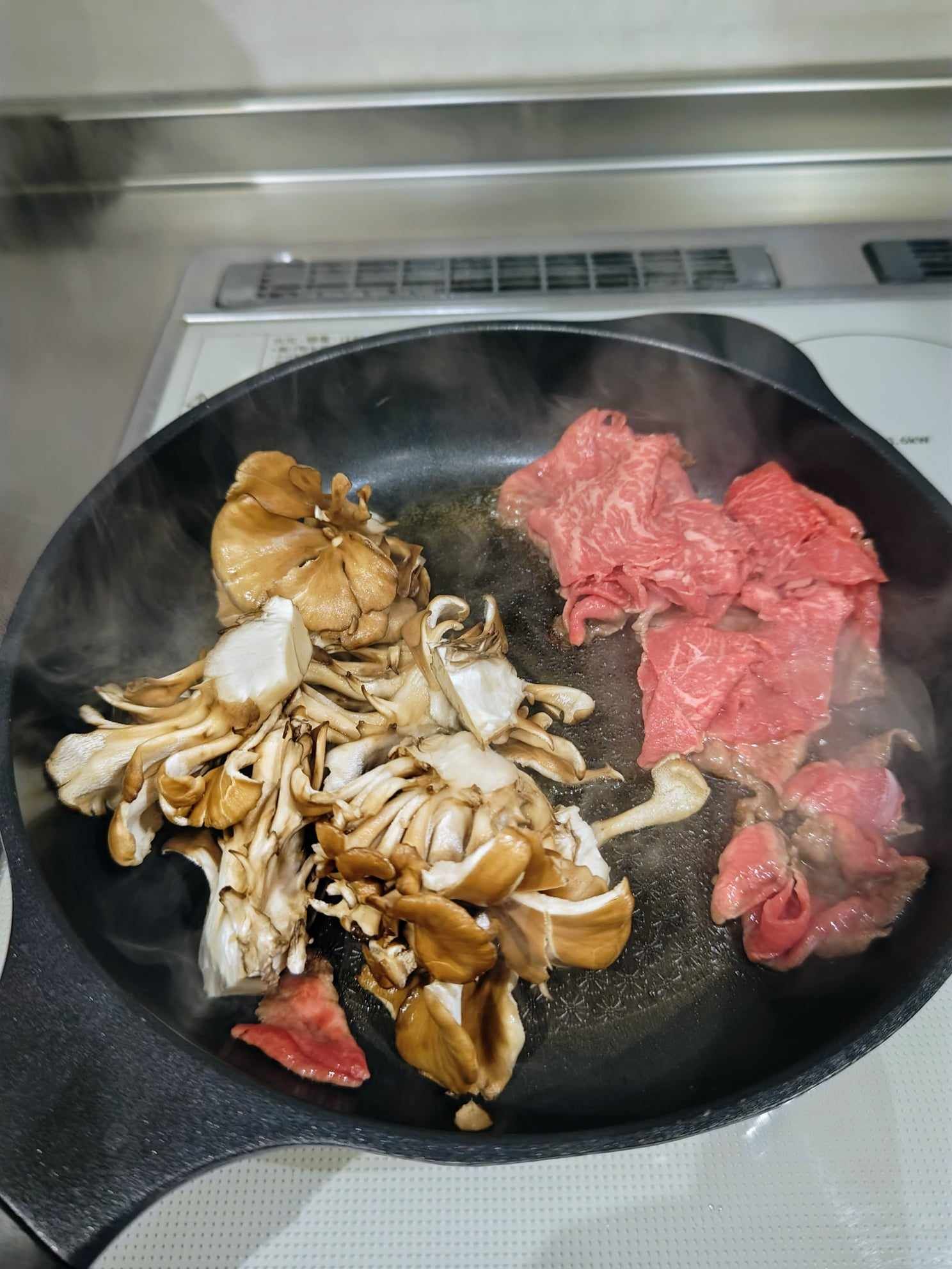 甘辛調味料　万能調味料　焼肉のたれ　ご飯のお供　おでんに　野菜炒め　甘辛美味 焼き肉のタレで☆豚肉と野菜の甘辛炒め☆ by Newチヨコっと