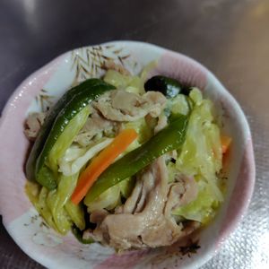 646469の作ってみた!投稿(行列の定食屋さんの🍚10倍おいしい漬け焼き♪肉野菜炒め🤩)