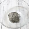 バレンタインに！黒ごまスノーボールの工程3