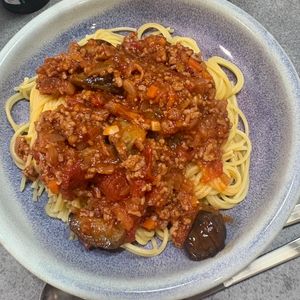 tanu🌿の作ってみた!投稿(なすと合挽き肉のミートソースパスタ。野菜たっぷり♪)