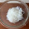 まるでパスタ！【ヘルシーアボカド白滝サラダ】の工程1