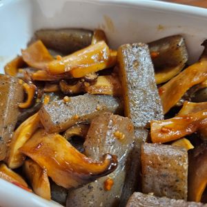 Maiの作ってみた!投稿(こんにゃくとエリンギの旨辛炒め)