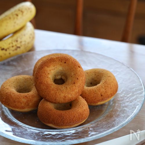 焼くまで5分!混ぜて焼くだけ【米粉バナナドーナツ】