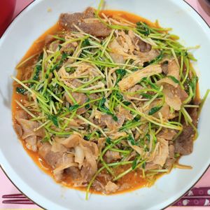milkの作ってみた!投稿(【豚こま、えのき、豆苗の甘辛パンチ】炒め時間4分！早ウマイ！)
