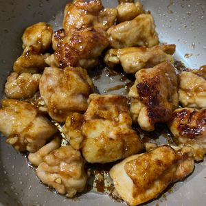1054050の作ってみた!投稿(家族に大好評！ごはん泥棒な【鶏もも肉の生姜照り焼き】)
