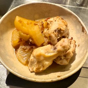 ariaの作ってみた!投稿(【手羽元と大根のおかか煮】お肉がほろっと♡ボリューム満点！)