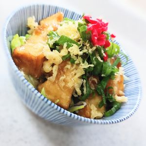 Patchouli🐱🐾の作ってみた!投稿(ガッツリ旨い節約レシピ！厚揚げの生姜焼き丼)