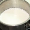 いちごの甘酒ミルクプリンの工程1