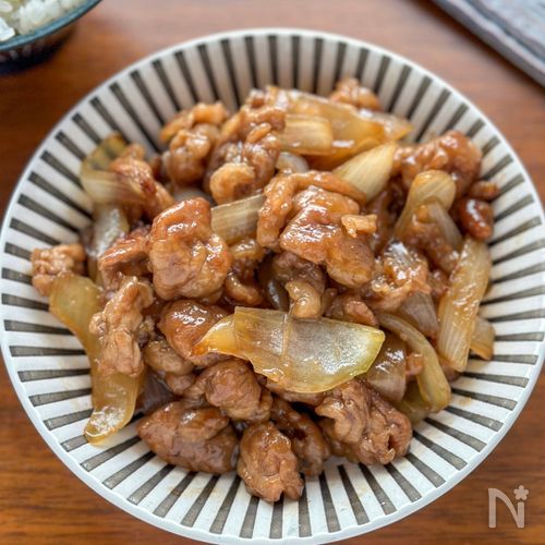ご飯泥棒すぎる!豚こまで簡単に作れる「豚こまトンテキ」