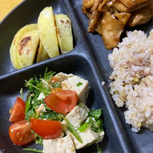 あきの作ってみた!投稿(切って和えるだけ♩豆苗とお豆腐の旨サラダ)