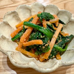 kimiの作ってみた!投稿(野菜を食べて健康に＊ほうれん草とにんじんの胡麻和え)