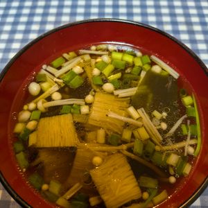 Jun.Junの作ってみた!投稿(【この味!焼肉屋さんのネギ塩わかめスープ】ほぼ5分で完成♪)