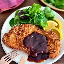 【デミグラスチキンかつ】サクふわ！ソースが美味しい♪