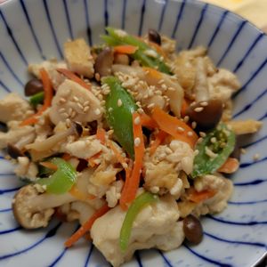 コスモスの作ってみた!投稿(豆腐とお揚げと野菜の炒め煮・あると嬉しいほっとするおかず)