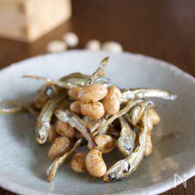 煮干しと炒り大豆の甘辛おやつ