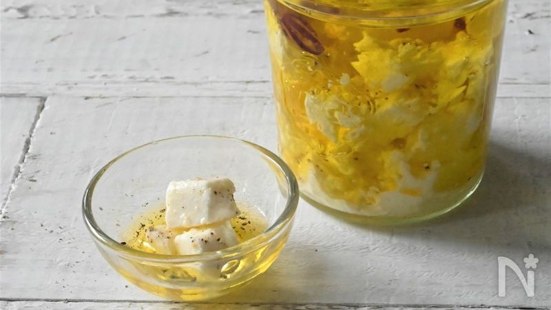 そのままでも サラダにかけても フェタチーズのオイル漬け レシピサイト Nadia ナディア プロの料理家のおいしいレシピ