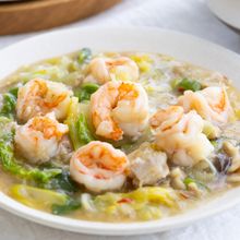 たっぷり生姜で温まる◎白菜とえびのとろみ炒め