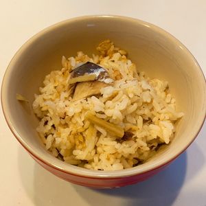 みわの作ってみた!投稿(臭みなしで驚くほど美味しい！
さば缶と生姜の炊き込みごはん)