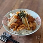 焼き鳥丼【甘辛だれがたまらん！】