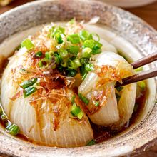 【丸ごと新玉ねぎのレンジ蒸し】とろじゅわ♡衝撃的なおいしさ！