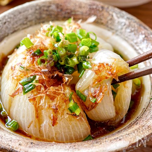 【丸ごと新玉ねぎのレンジ蒸し】とろじゅわ♡衝撃的なおいしさ！