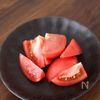 【ワンパンで簡単】豚肉とトマトのごま味噌炒めの工程1