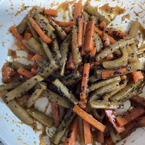254325の作ってみた!投稿(腸活作り置き副菜【こんにゃくごぼうにんじんの味噌炒め】)