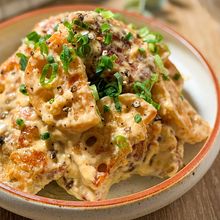 【れんこんと鶏肉のガーリック味噌マヨ】ごはんもお酒も止まらん