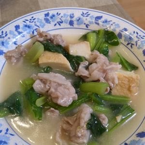 ねこの作ってみた!投稿(絹厚揚げと小松菜と豚こまの旨だしとろみ煮)