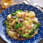 子供も食べやすい！たまごとブロッコリーのジャーマンポテト