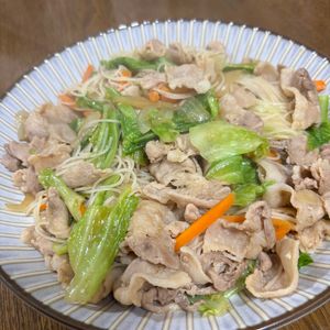 MYHRの作ってみた!投稿(野菜たっぷり焼きビーフン)