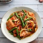 野菜たっぷりな鮭の甘酢あんかけ