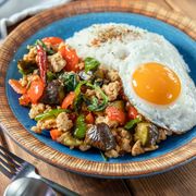 ワンプレートごはん★『野菜たっぷりガパオ風バジル炒め』