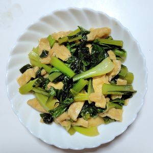 ふうかの作ってみた!投稿(ほったらかしでうますぎる…【小松菜と油揚げの出汁煮】)