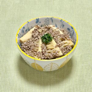 キャピタンの作ってみた!投稿(10分で完成！【たけのこ麻婆丼】)