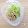 レタス大量消費に!やみつき♪出汁もみレタスの工程1