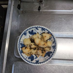 KUMIKOの作ってみた!投稿(【ほくほくじゃがいもの塩こんぶバター】簡単やみつき50円副菜)