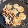 とろける♪新玉ねぎの照り焼きステーキの工程2