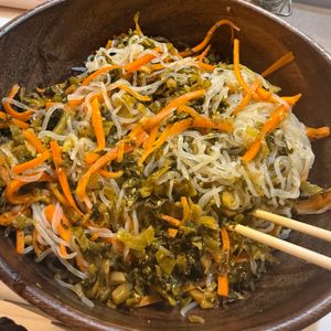 1267732の作ってみた!投稿(ごはんもビールも進む！【からし高菜のしらたき炒め】)