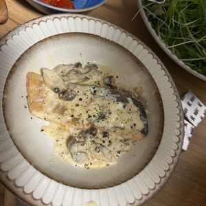 熊野ねい🔰の作ってみた!投稿(鮭ときのこのサワークリーム煮)