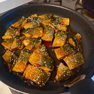 1128006の作ってみた!投稿(ご飯泥棒すぎる♩鯖のごま照り焼き)