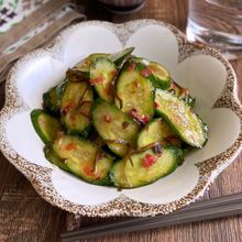 切って漬けるだけ!ご飯がすすむ「きゅうりの梅こんぶ漬け」
